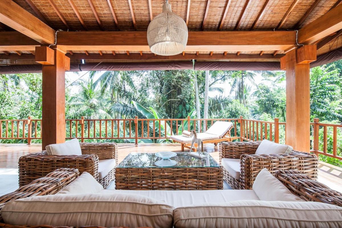 Uma-ijo Villa *